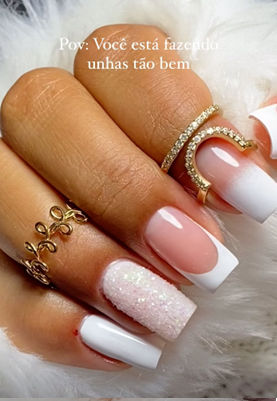 Manicure em gel — trabalho Provençal Studio 5