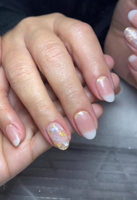 Manicure em gel — trabalho Provençal Studio 2