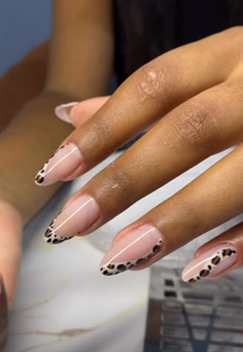 Manicure em gel — trabalho Provençal Studio 7